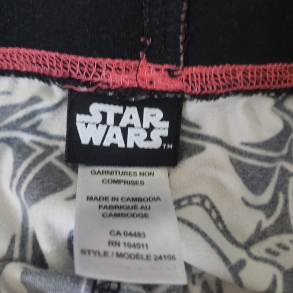 COPY - Star Wars pillow and pajama pant set. - Picture 6 of 10